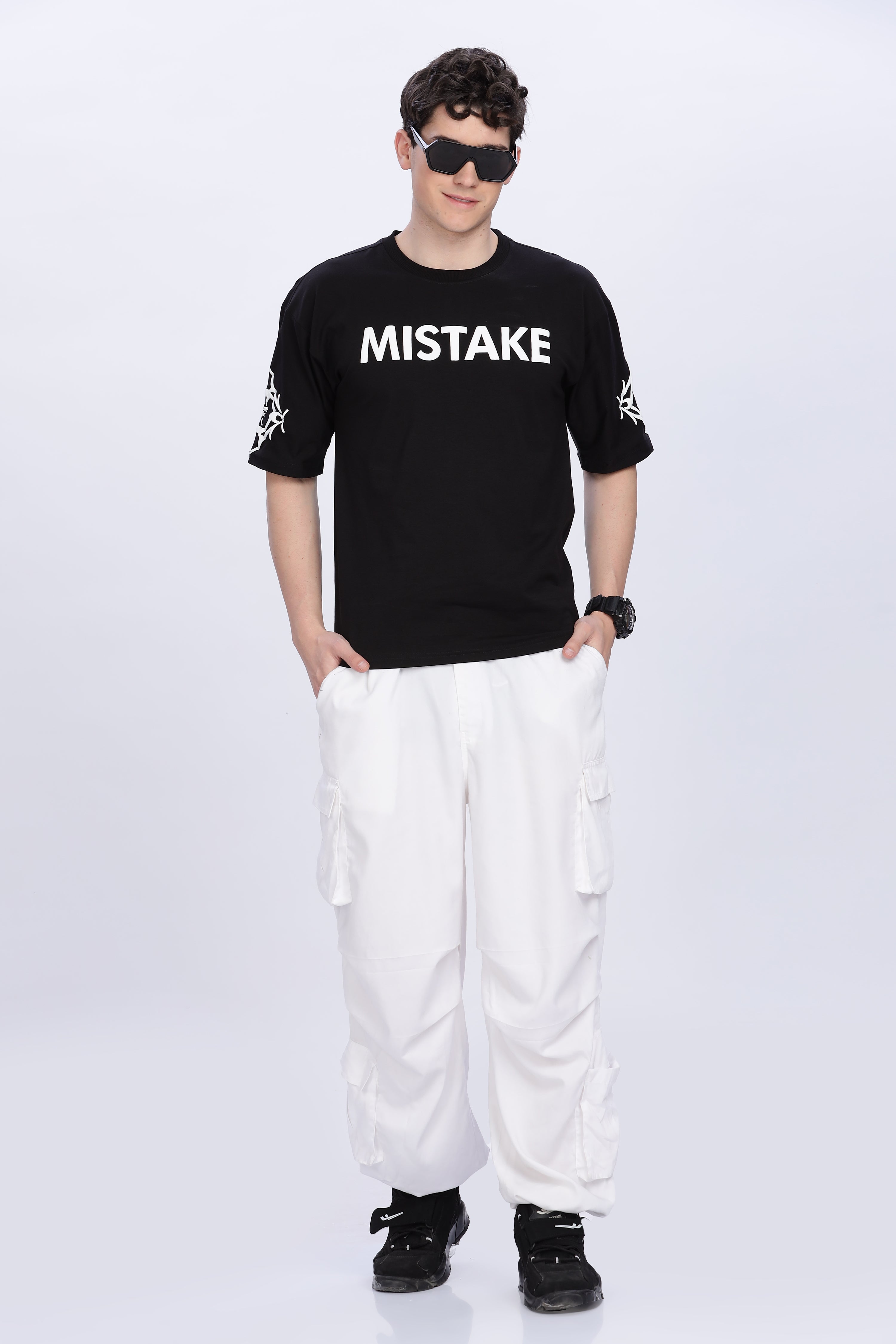 SMOKE SKULL DROP TEES [black]