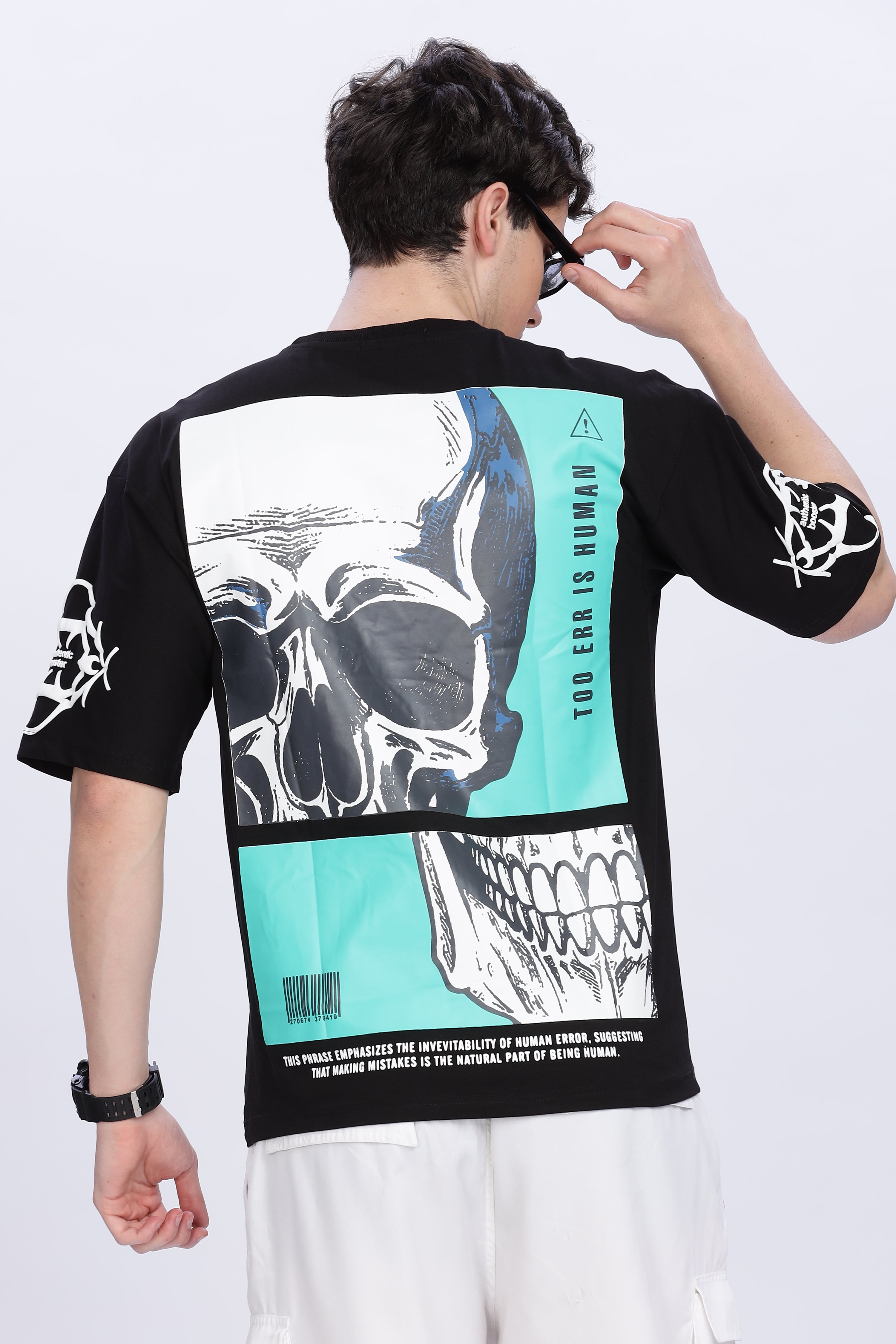 SMOKE SKULL DROP TEES [black]