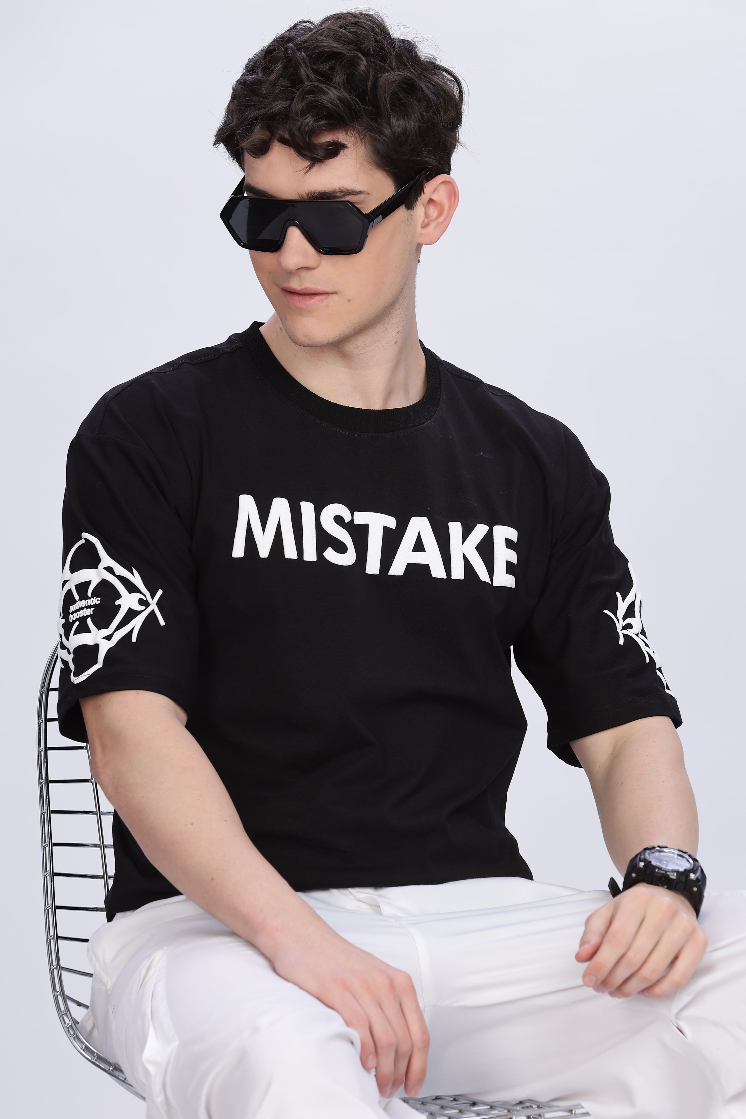 SMOKE SKULL DROP TEES [black]