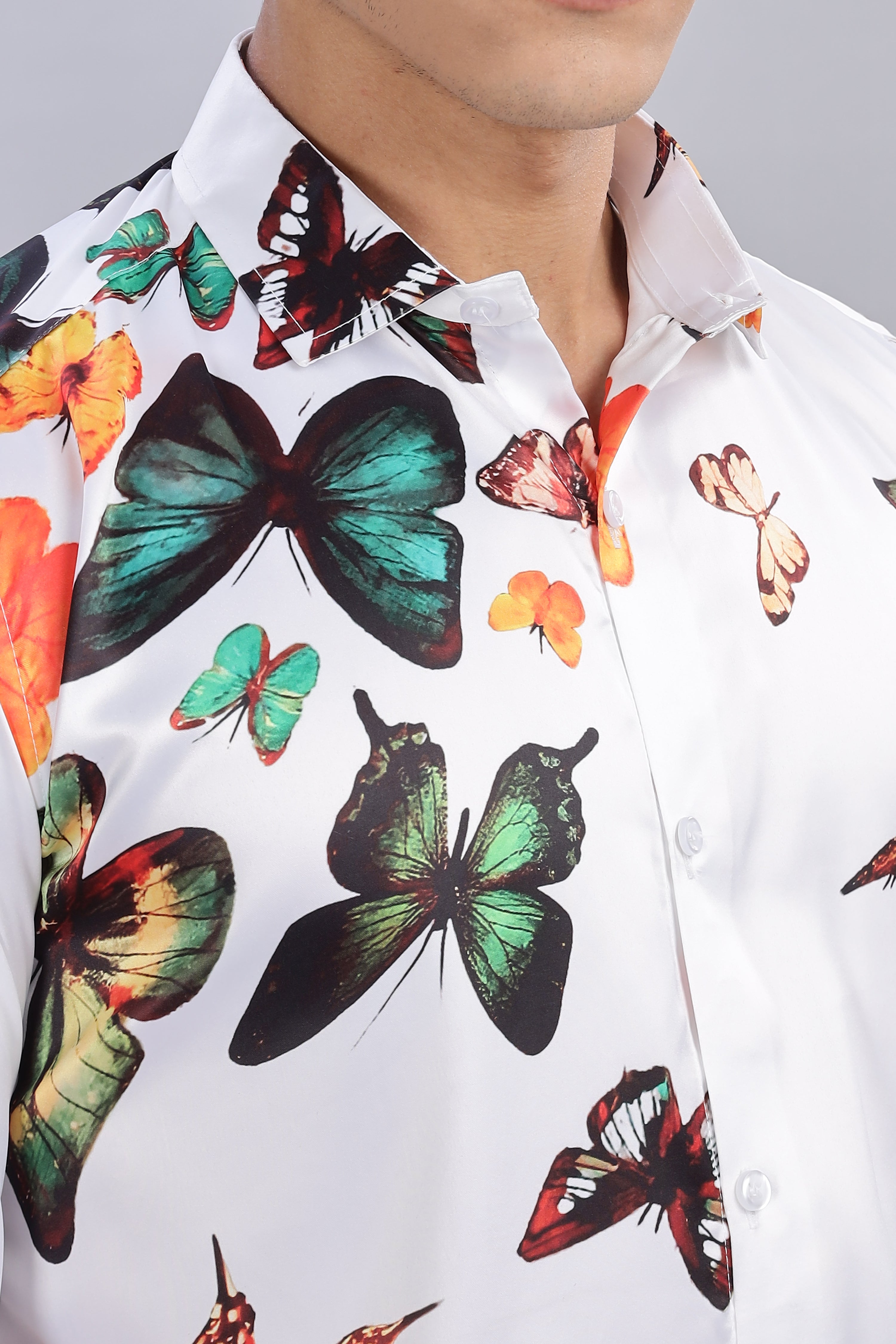SMOKE BUTTERFLY SATIN PRINTED SHIRT [WHITE]
