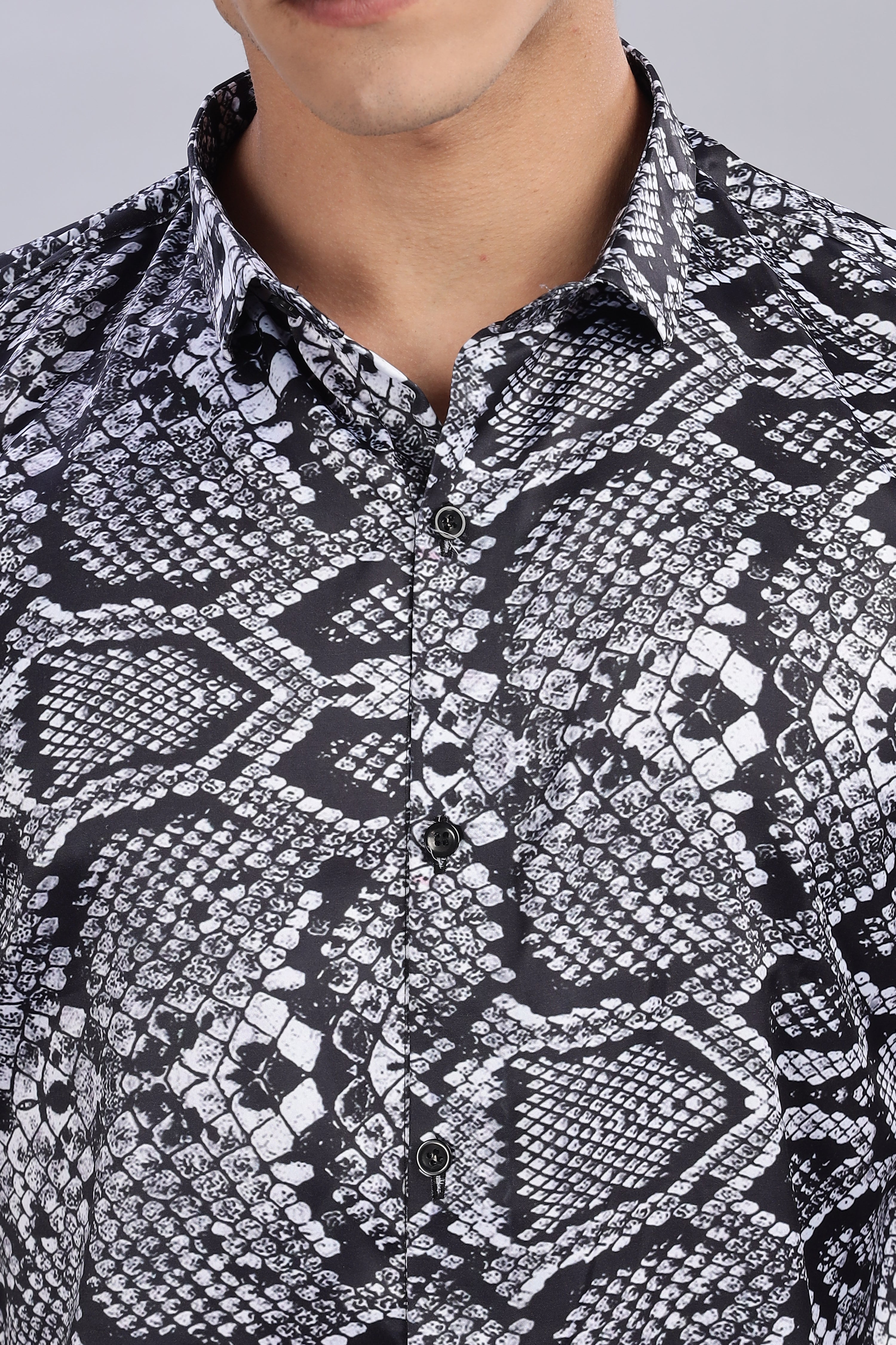 SMOKE SNAKE PRINT SATIN SHIRT