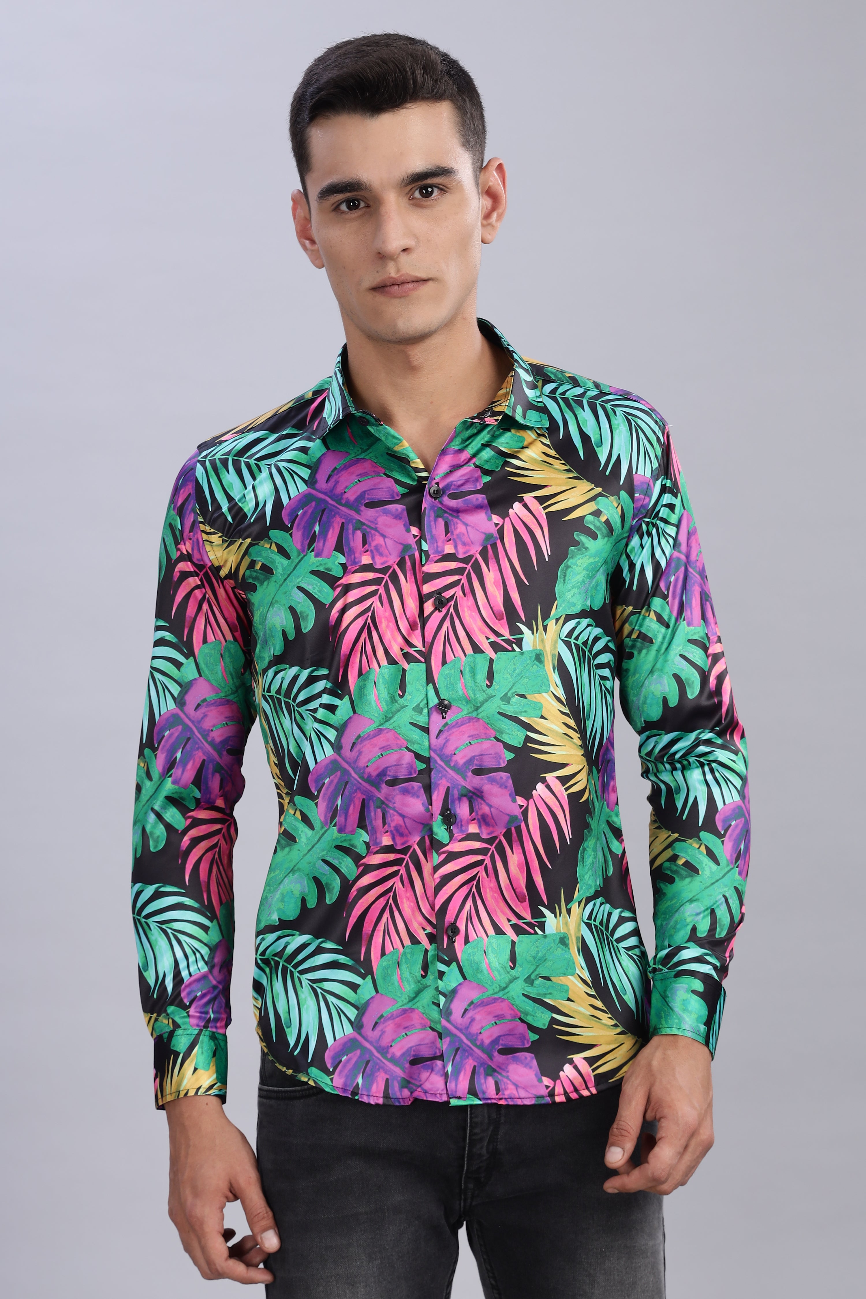 SMOKE BOLD FLORAL PRINTED SHIRT [black]