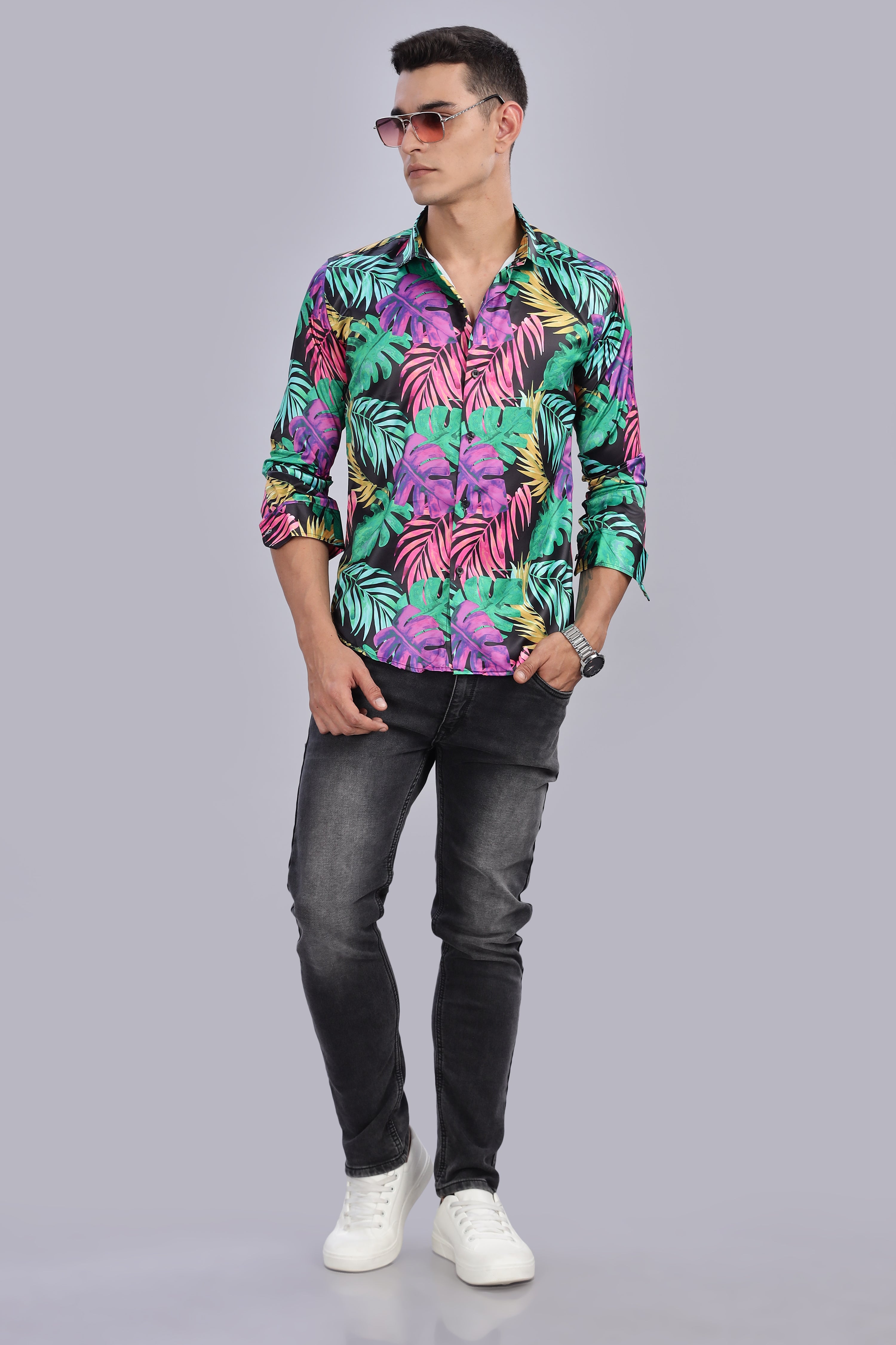 SMOKE BOLD FLORAL PRINTED SHIRT [black]