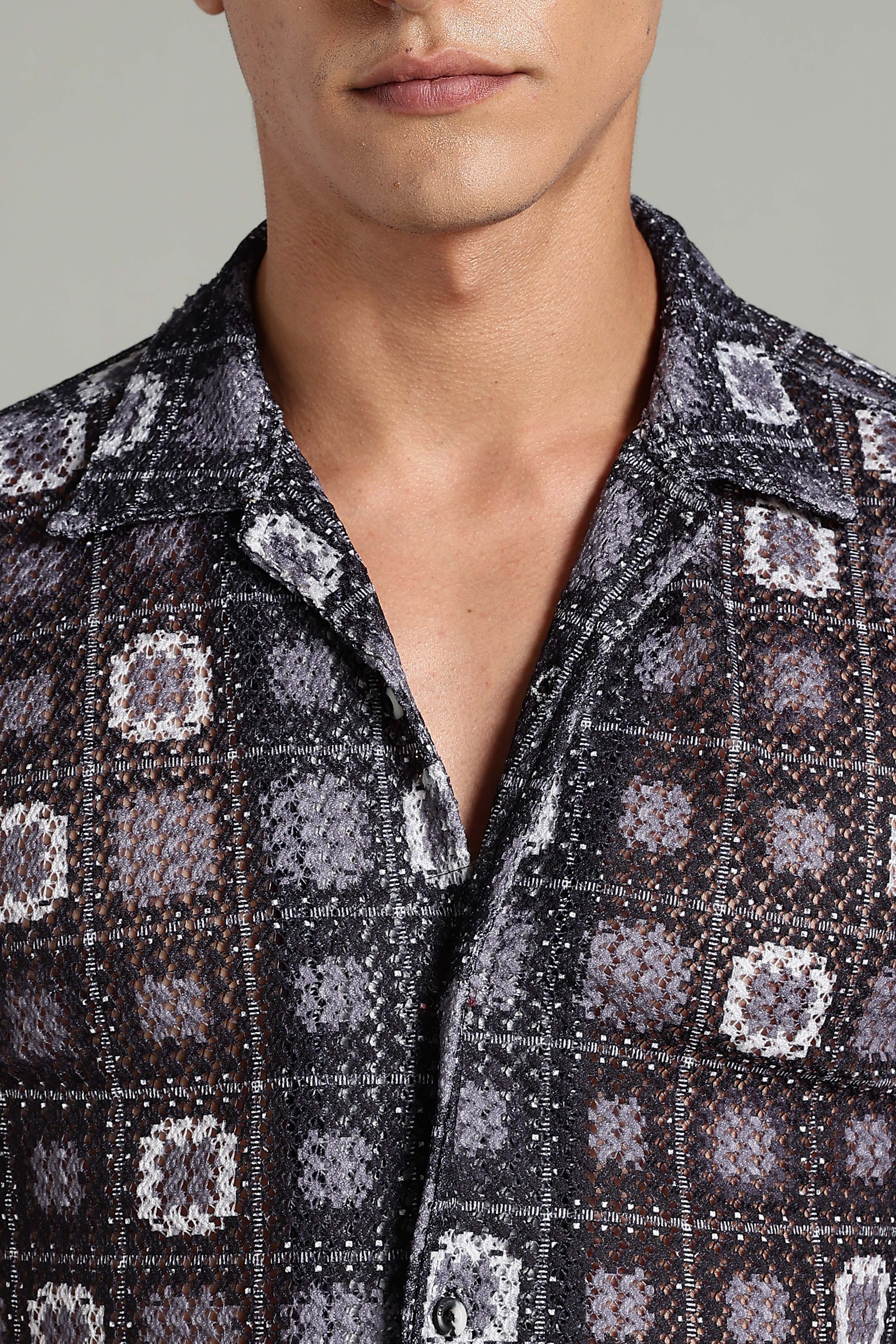 SMOKE CORCHET ABSTRACT SHIRT