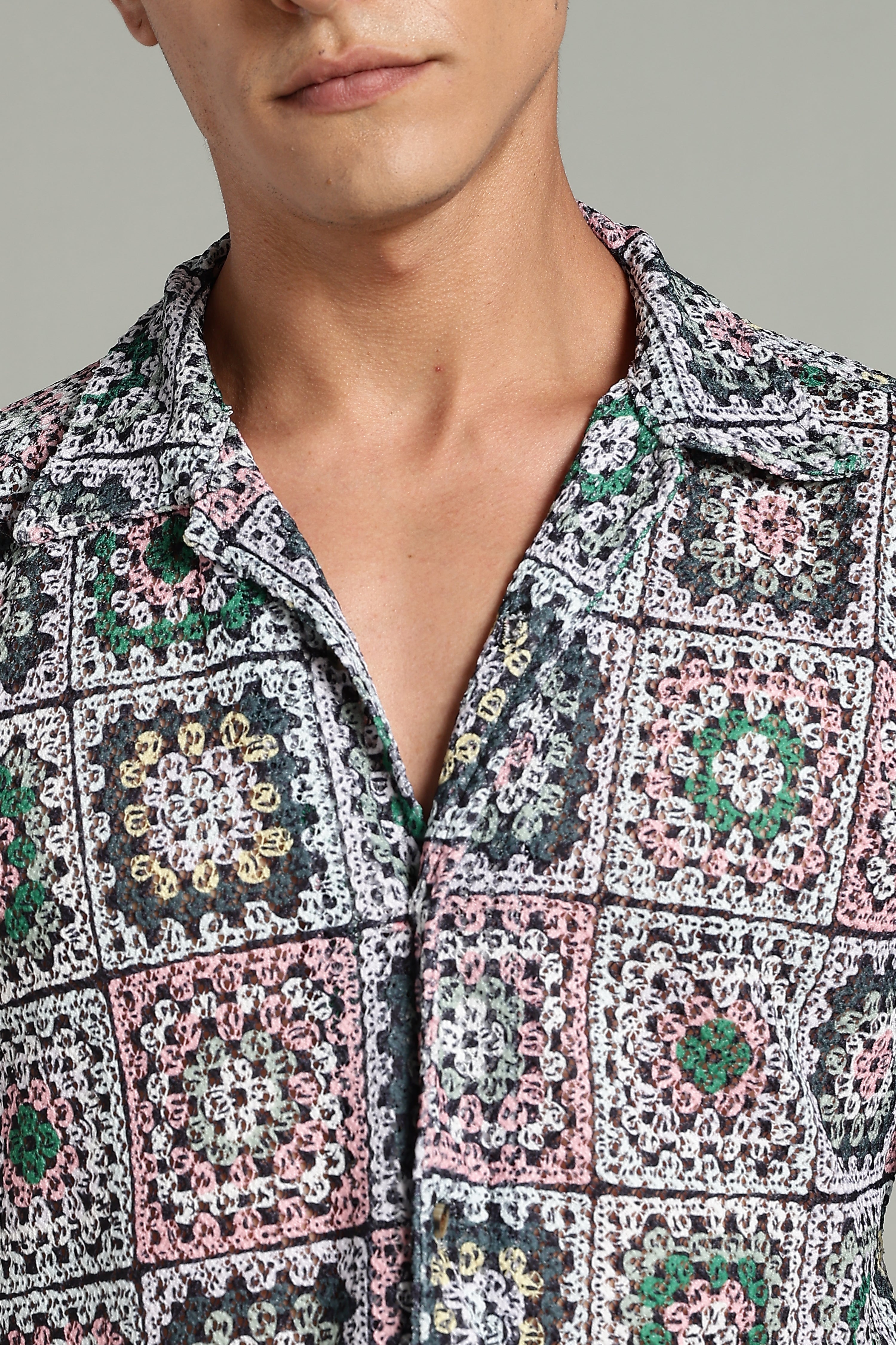 SMOKE CORCHET ABSTRACT SHIRT