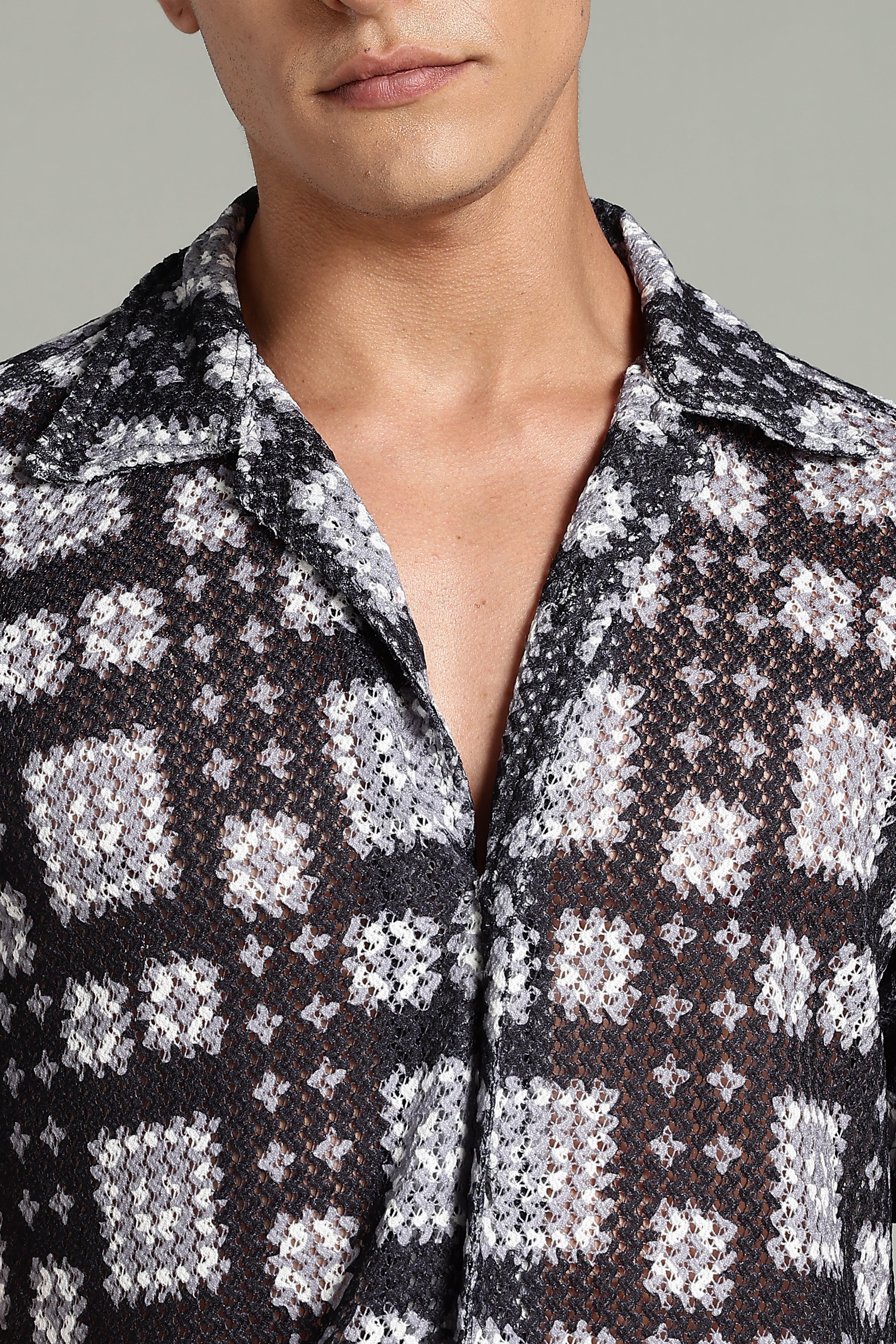 SMOKE CORCHET ABSTRACT SHIRT