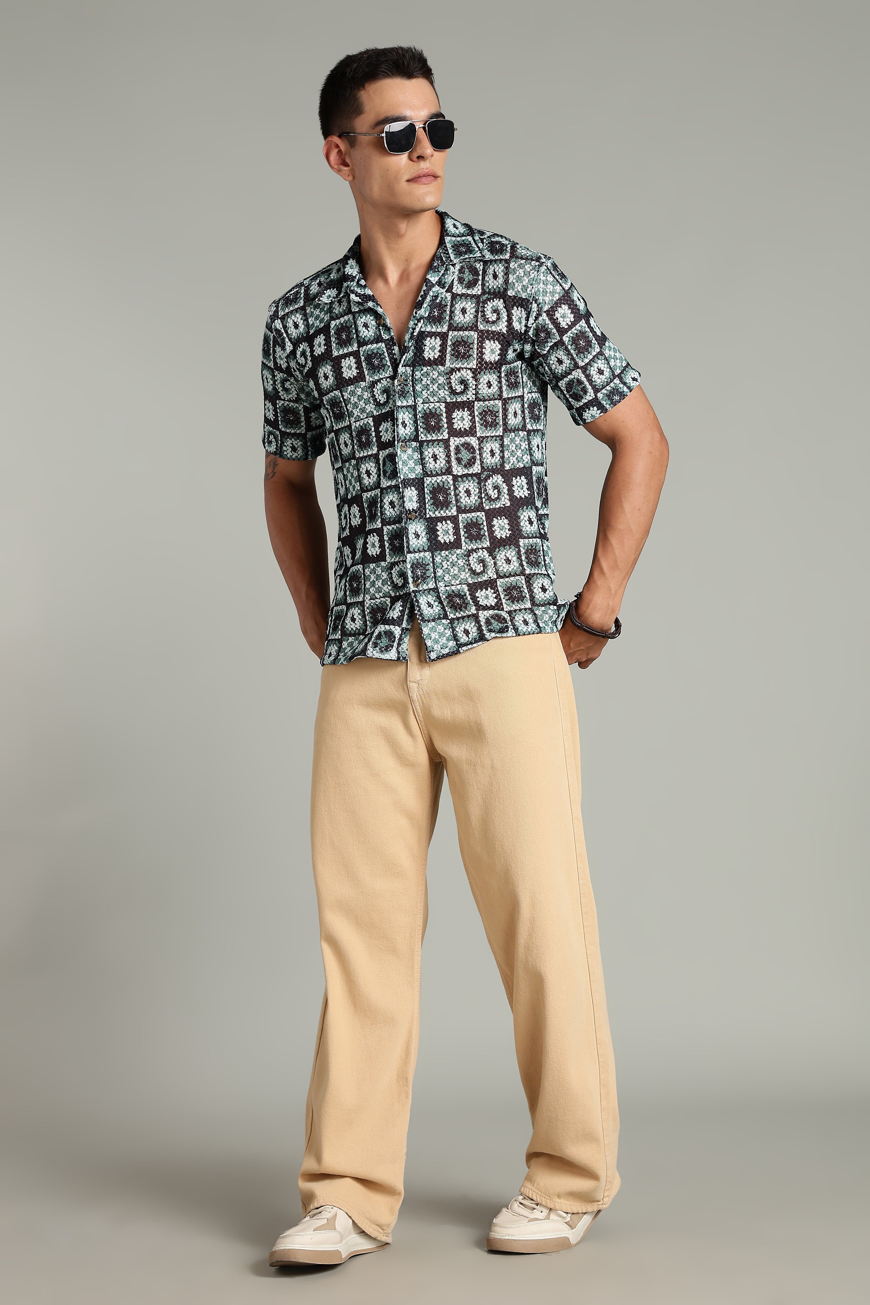 SMOKE CORCHET ABSTRACT SHIRT